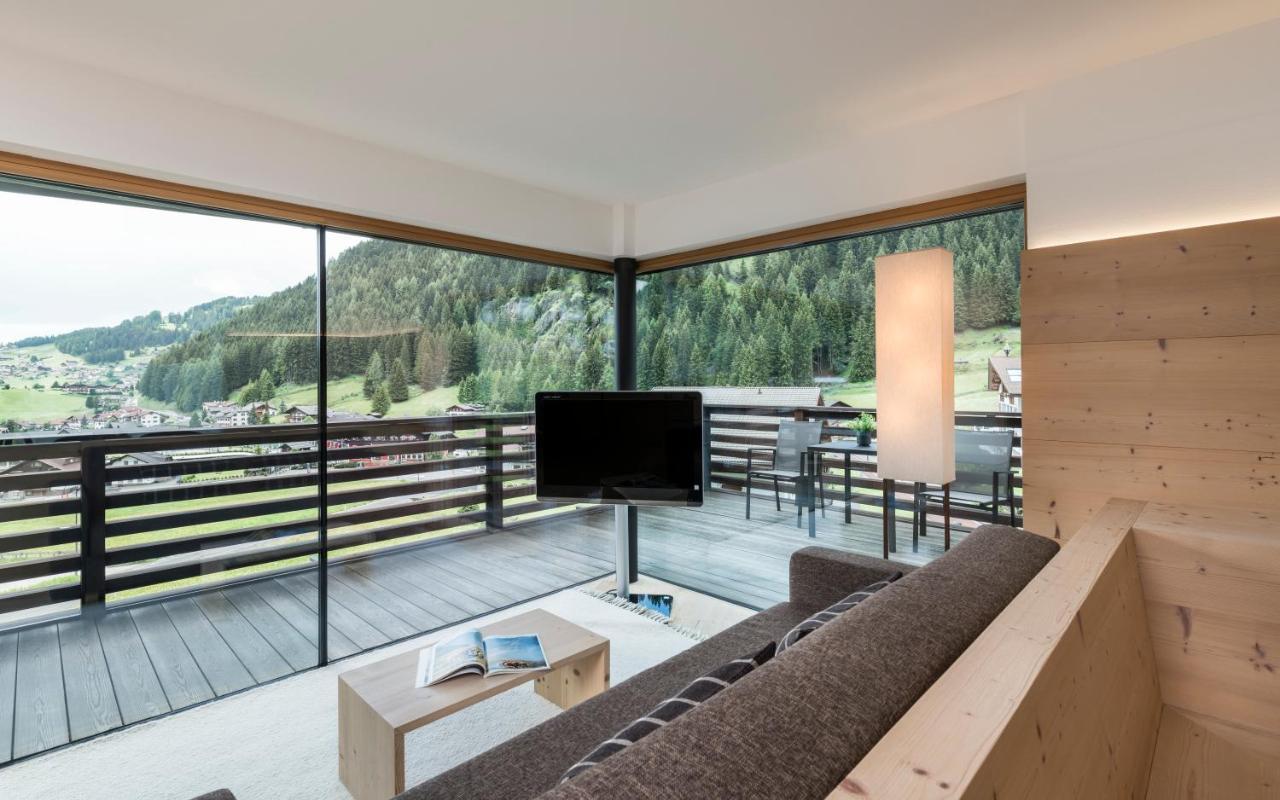 Saleghes Dolomites Residence Selva di Val Gardena Exterior photo